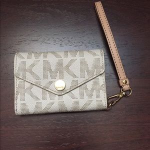 Micheal Kors wallet